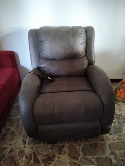 Poltrona alza persone reclinabile elettrica 