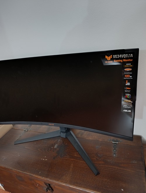 Monitor Asus 34 pollici curvo