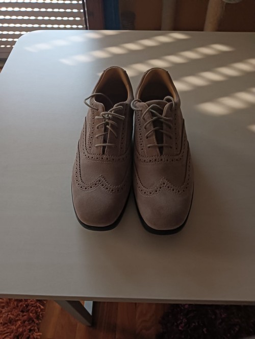 scarpe con con suola a barchetta