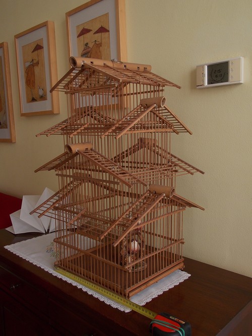 Gabbia per uccellini  a pagoda 