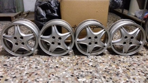 Cerchi auto pi� gomma singola