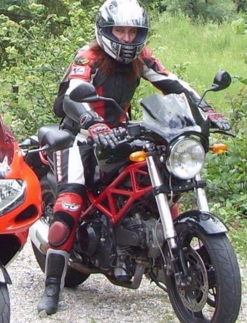 vendo a malincuore ducati monster 695