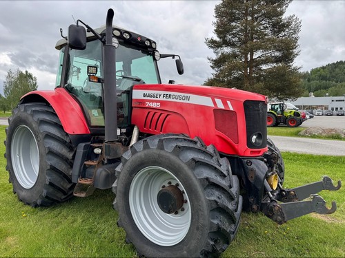 Trattore Massey Ferguson 7485