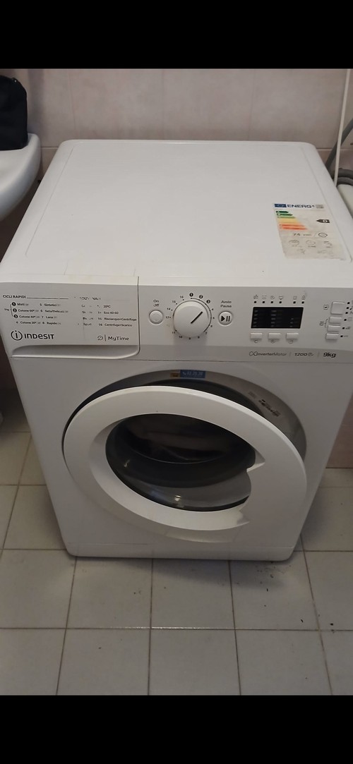 : Lavatrice Indesit MyTime 9 kg - 1200 giri - Inve